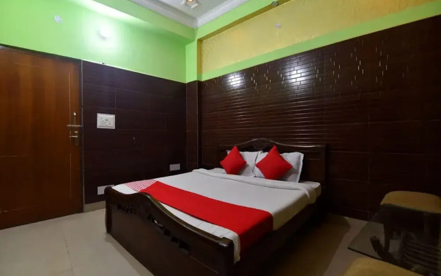 OYO 28146 Hotel Virsa