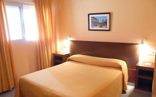 Camping & Hotel Sierra Nevada