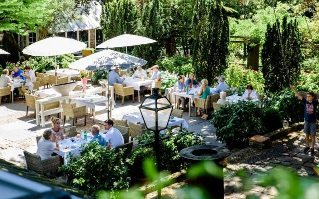 Luxury Vintage Hotel Villa Beukenhof