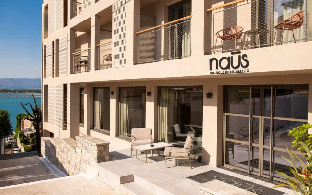 Naus Hotel