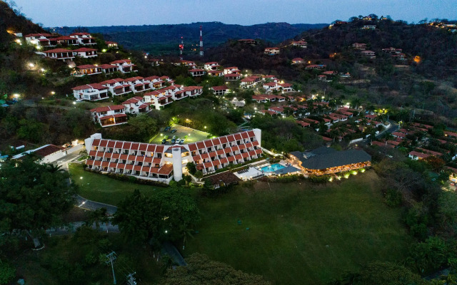 Villas Sol Beach Resort