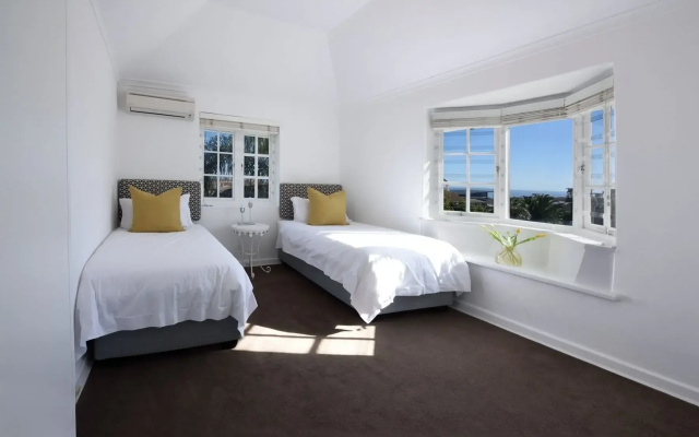The Clarendon - Fresnaye