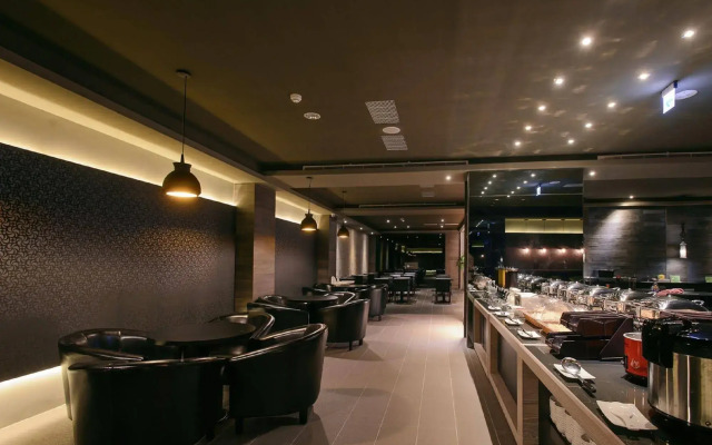 Kiwi Express Hotel - Jiuru