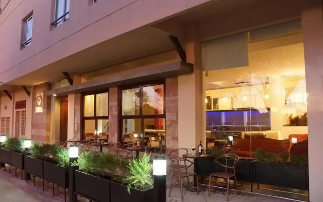 Hotel Park View & Residences