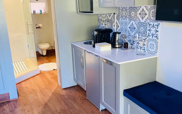 Bella Blue Guesthouse