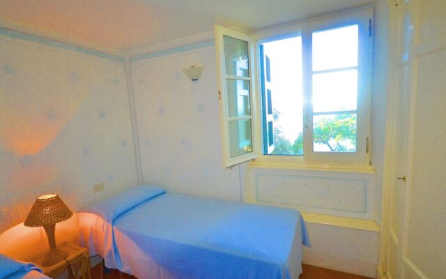 Cozy Holiday Home in Monte Argentario With Private Garden