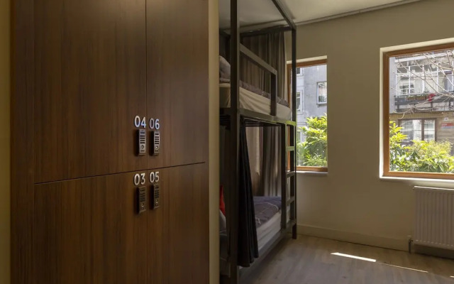 Moda Drei - Concept Hostel