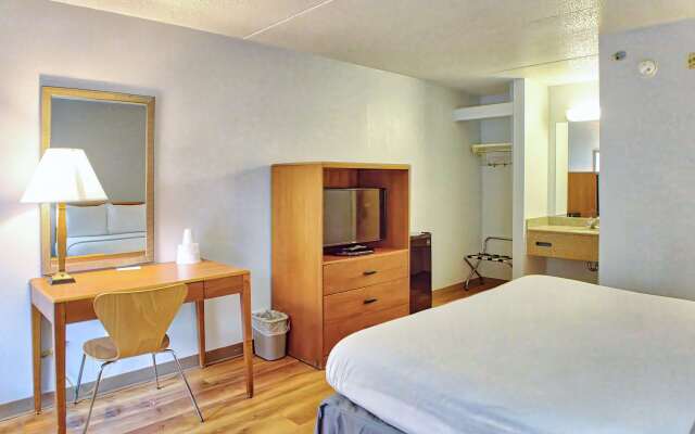 Motel 6 Buffalo, NY - Airport - Williamsville