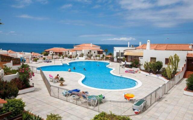 2 Bedroom apartment for 4 people in Tenerife