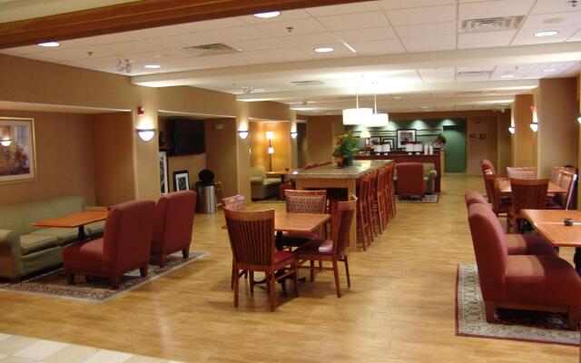 Hampton Inn Garden City