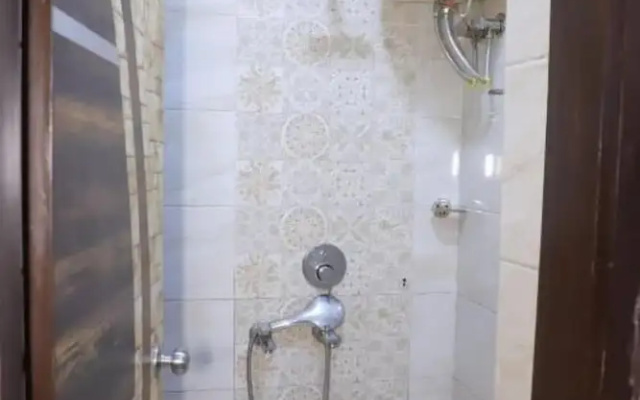 Fortune Home Service Apartment 1Bhk,L-36B, Saket