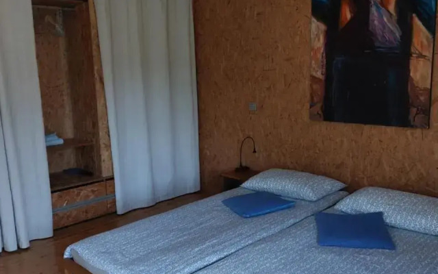 Holiday Home Hisa Gusta
