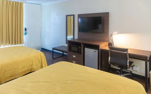 Quality Inn Richmond Hill - Savannah I-95