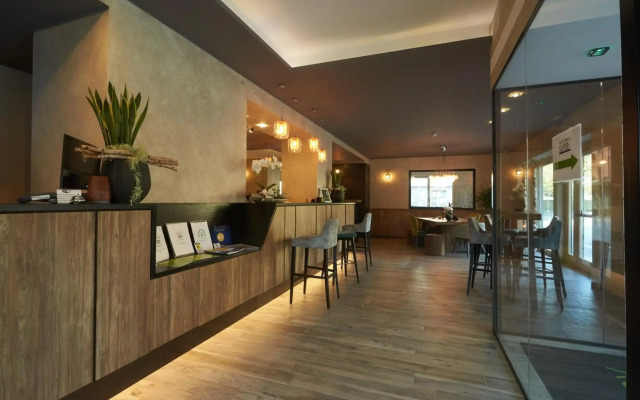 Harmony Suite Hotel