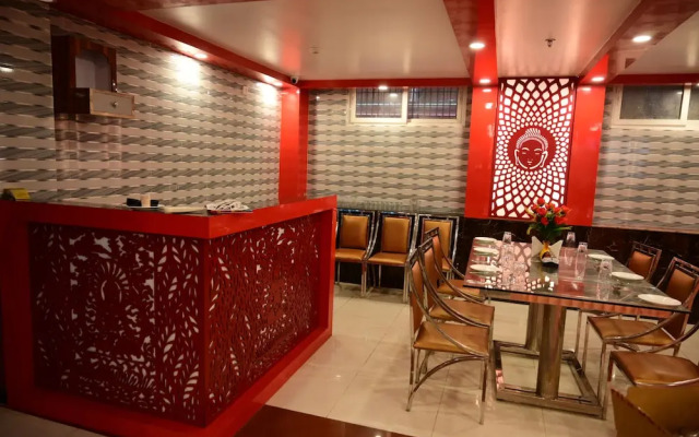 Hotel Om International