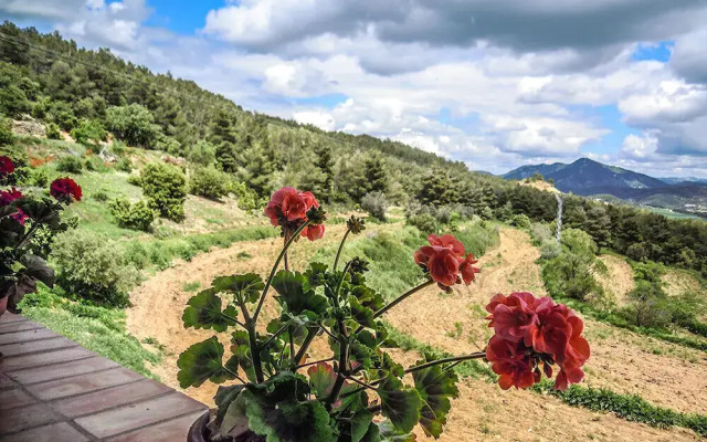 Masia de la Serra de la Cogulla