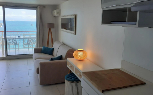 Grand Studio « Blue Sunset » mer, plage, piscine.