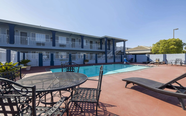 Best Western Orange Plaza