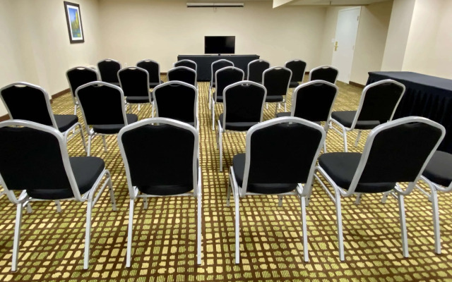 Baymont by Wyndham Latham Albany Airport