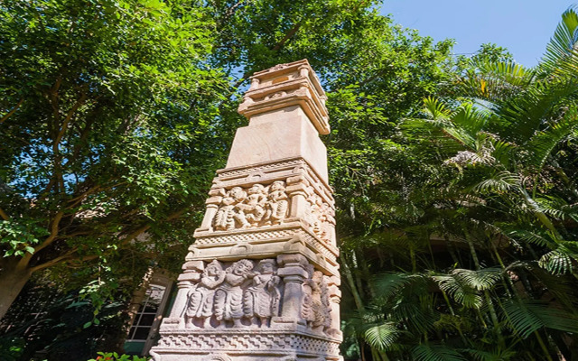 Renest Shraddha Inn - Shirdi