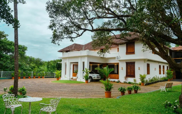 OYO 26856 Surya Residency