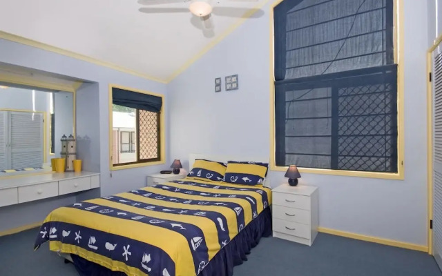 Bay Parklands, 4/2 Gowrie Avenue