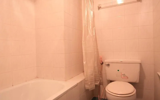 Oyo 247 Diamond Place