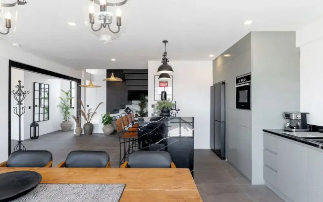 Tribeca Residence