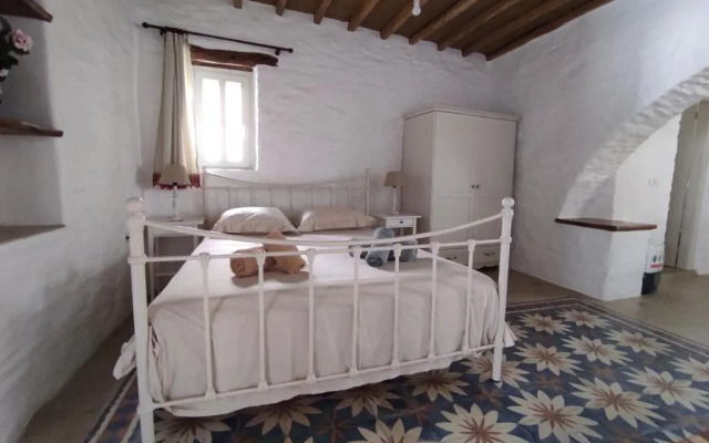 Traditional Suites in Chora Kythnos #1
