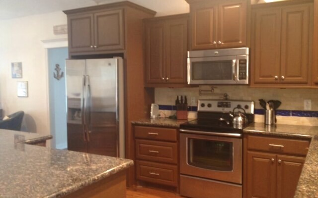 Flower Pot by RedAwning