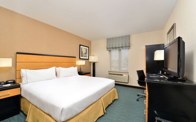 Holiday Inn Express Kennedy Airport