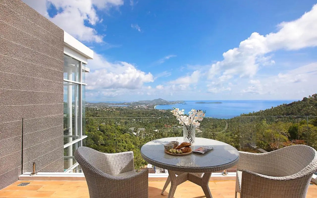 Stunning Blue Sea Villa 3BDRM Infinity Pool