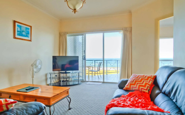 Meridian Resort Beachside
