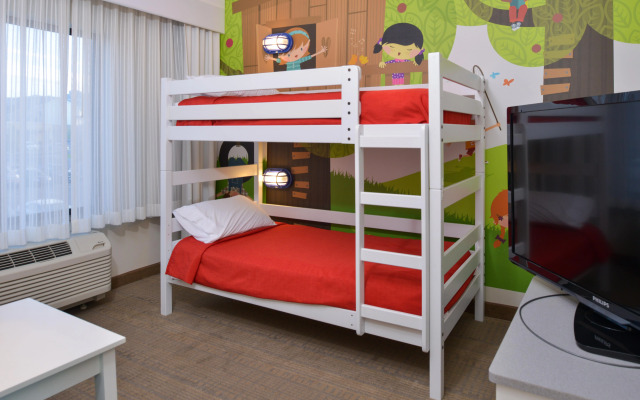 Holiday Inn Express & Suites Pocatello by IHG