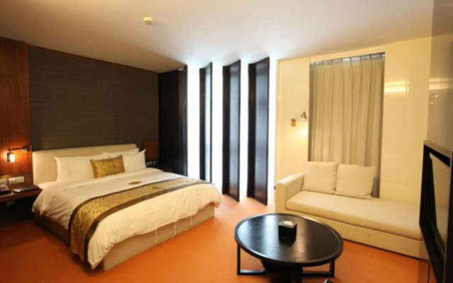 Beijing Hotel MOMC