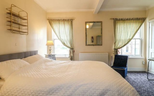 Peak House