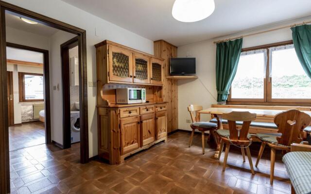 GIROMETTI, two-room apartment. (022036-AT-054584)-400 GIROMETTI