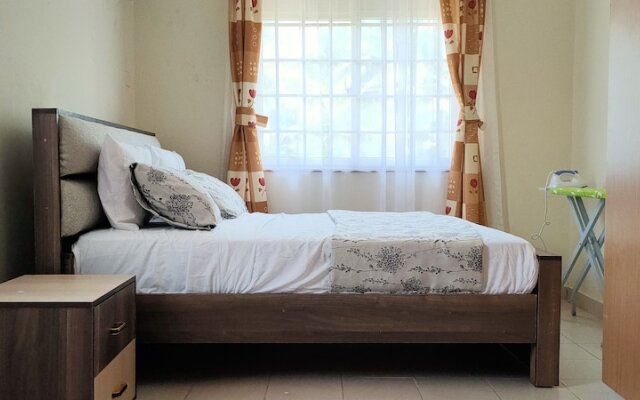 Azanza Mtwapa Holiday Home-B