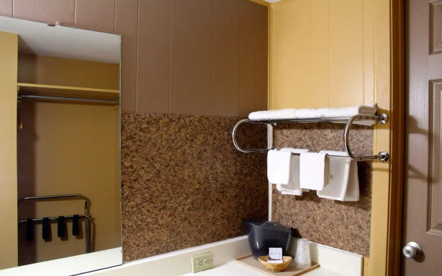Executive Inn and Suites