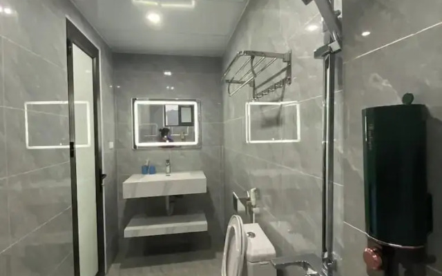 Loc Phat Hotel MC - by BAY LUXURY