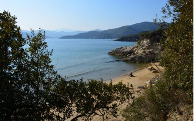 Two roomaApartment in four-family villa.-CALANCHIOLE 1