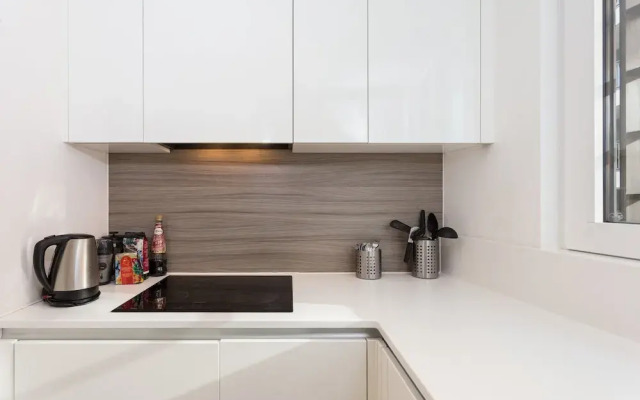 3 Bedroom Apartment Near King George's Park