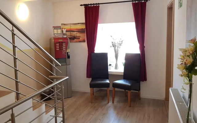 Garni City Hotel