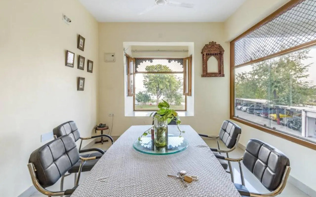 Devendragarh Palace (As a Luxury Paying Guest House)