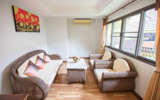 Luckswan resort