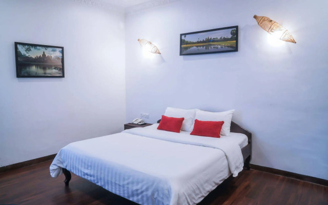 Angkor Yellow Villa