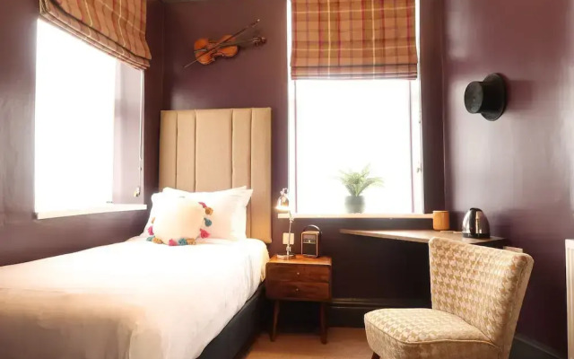 Camelot Hotel