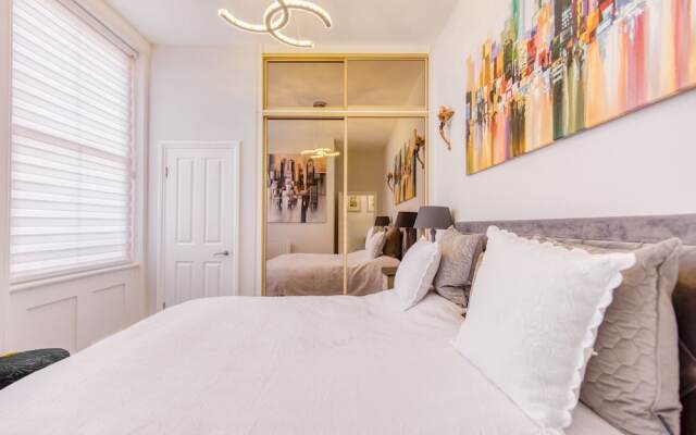 Lovely Apartment Near Town Center