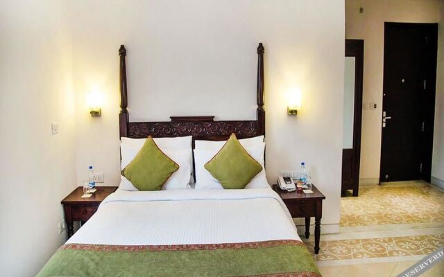 Hotel Bmk Grand By FabHotels