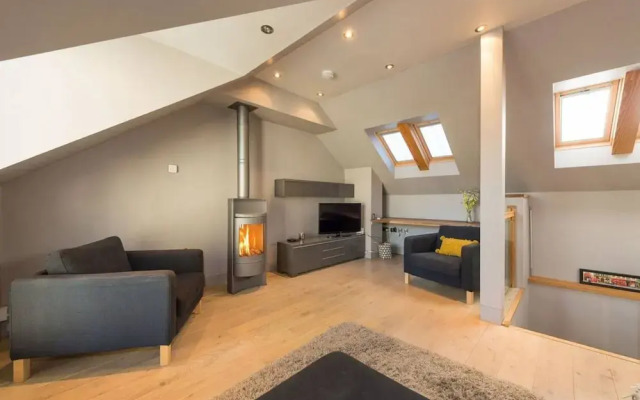 Modern 2 Bedroom Apartment in Cumberland Street